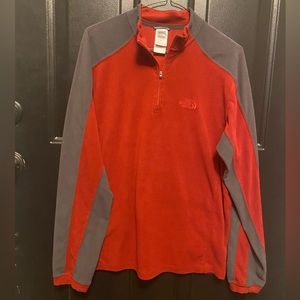 North Face 1/4 Zip Pullover Sm